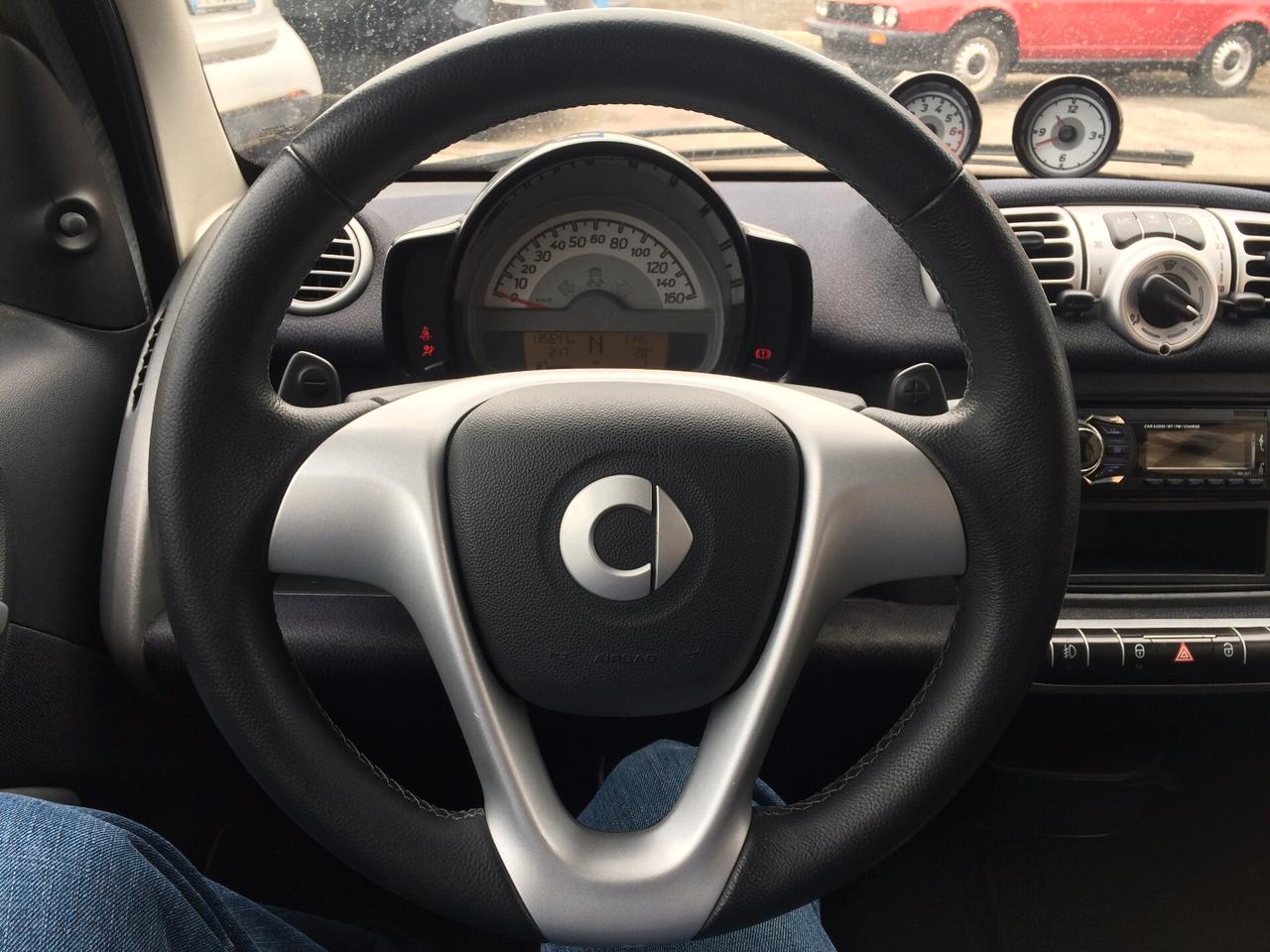 2011 Smart ForTwo 1000 52 kW coupé passion tagliandata con garanzia 12 mesi!