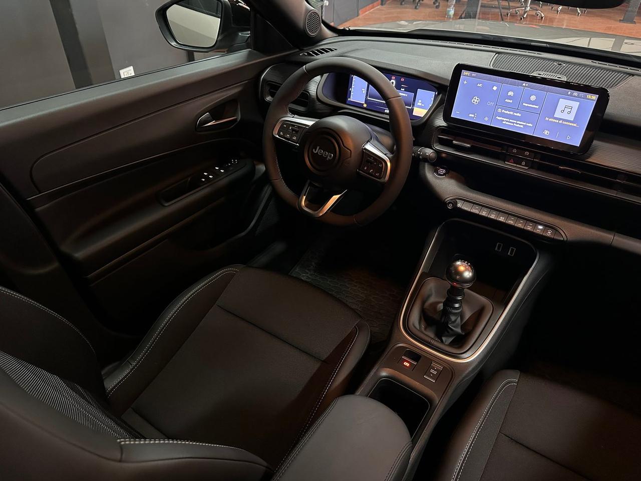 Jeep Avenger 1.2 Turbo Summit 2025 #10949