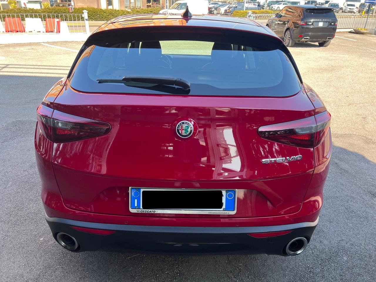 Alfa Romeo Stelvio 2.2 Turbodiesel 160 CV AT8 RWD Sport-Tech