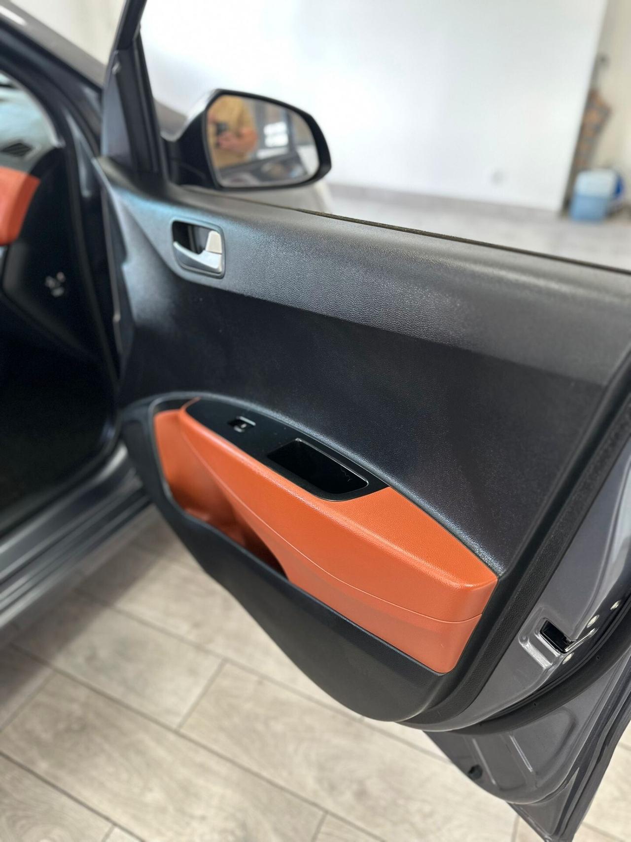Hyundai i10 1.0 MPI Sound Edition A/T