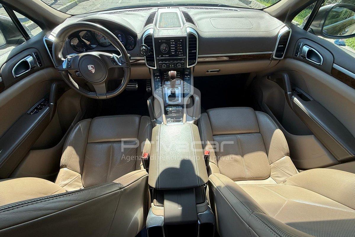 PORSCHE Cayenne 4.8 S