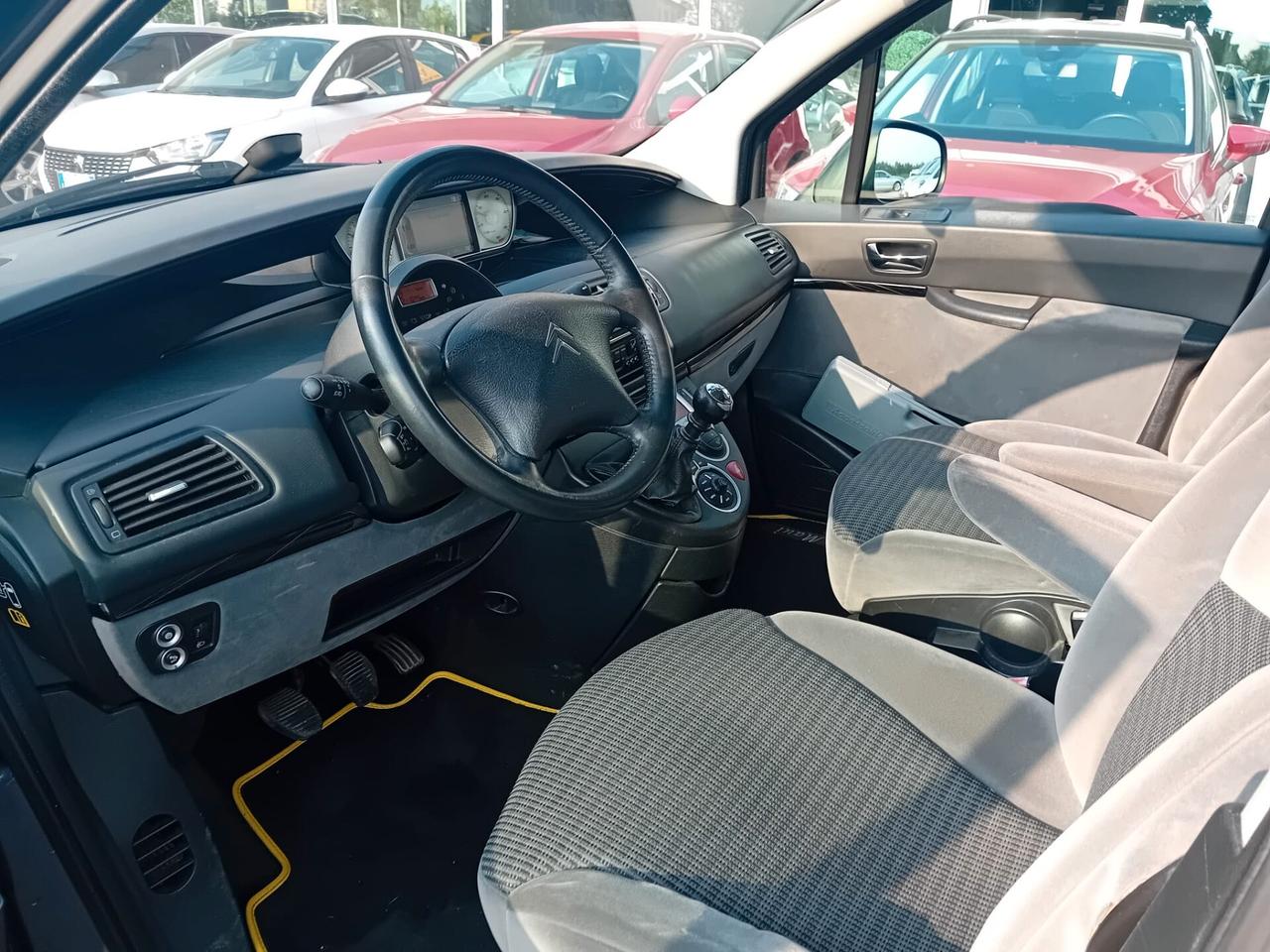 Citroen C8 2.0 hdi Seduction 160 CV 7 POSTI VERI