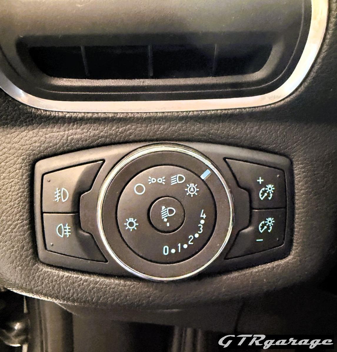 FORD B-Max 1.4 90 CV GPL Titanium X