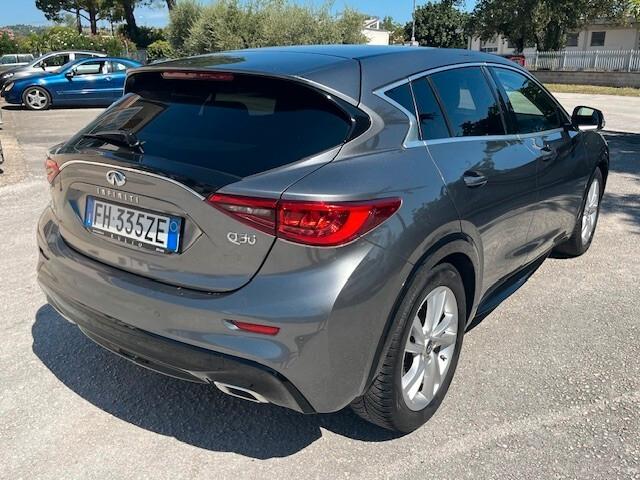 Infiniti Q30 1.5 diesel Premium