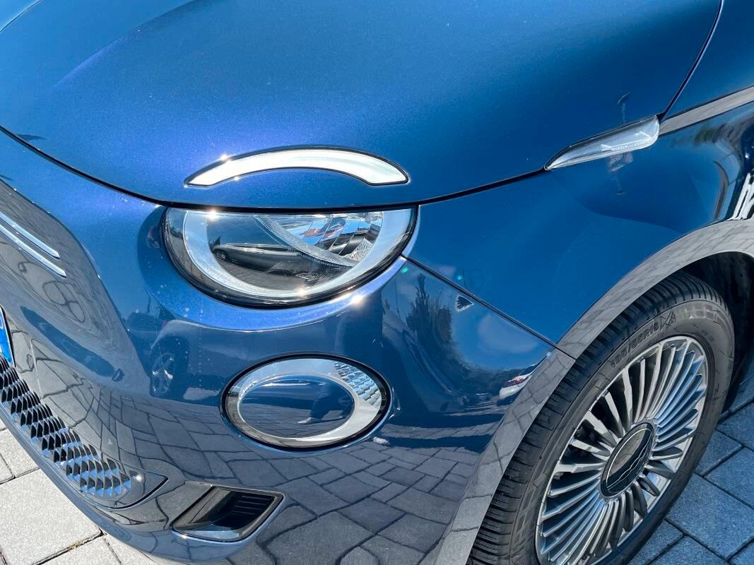 Fiat 500 42 kWh La Prima - 21.000 KM