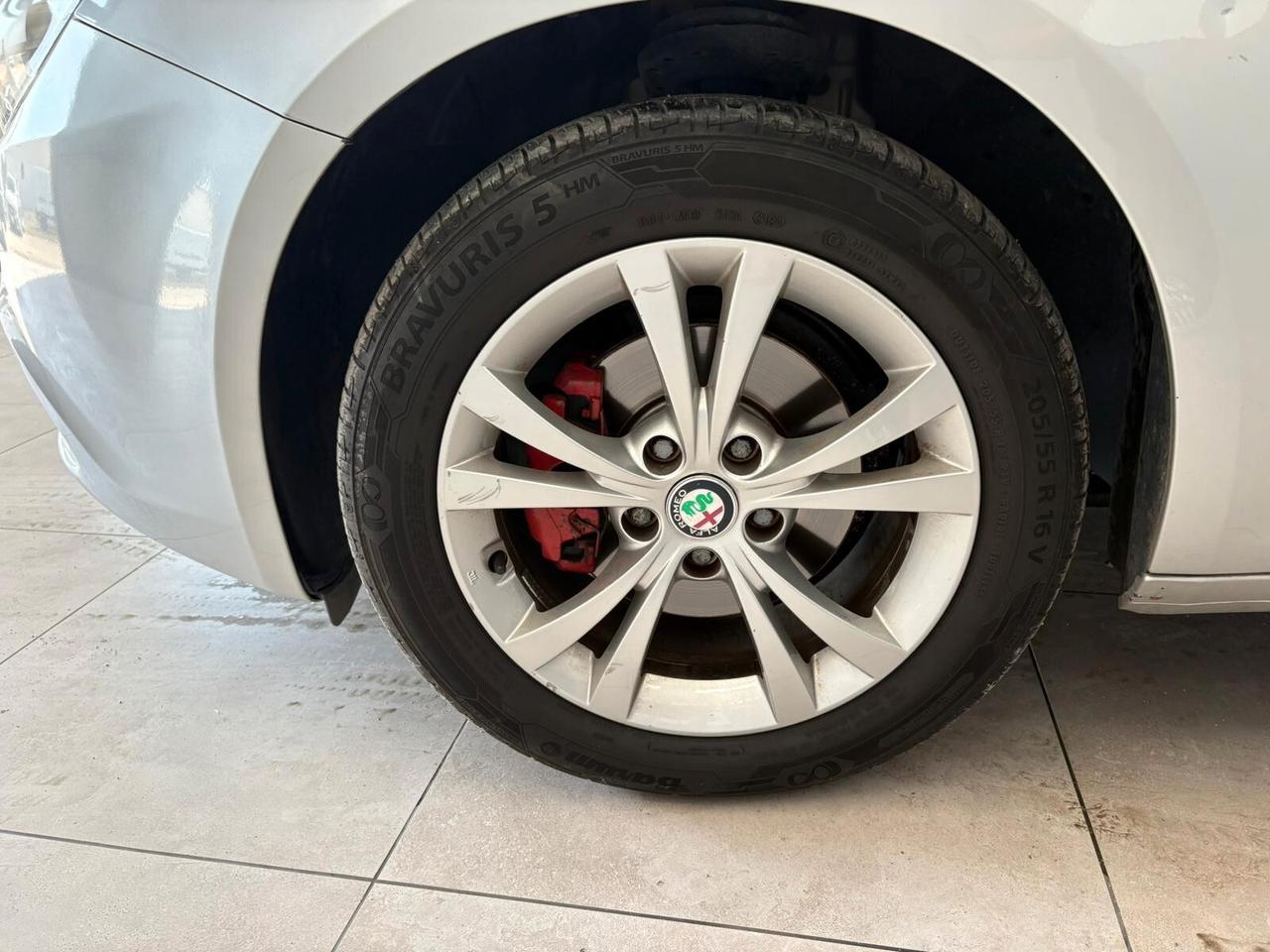 Alfa Romeo Giulietta 1.6 JTDm-2 105 CV Distinctive