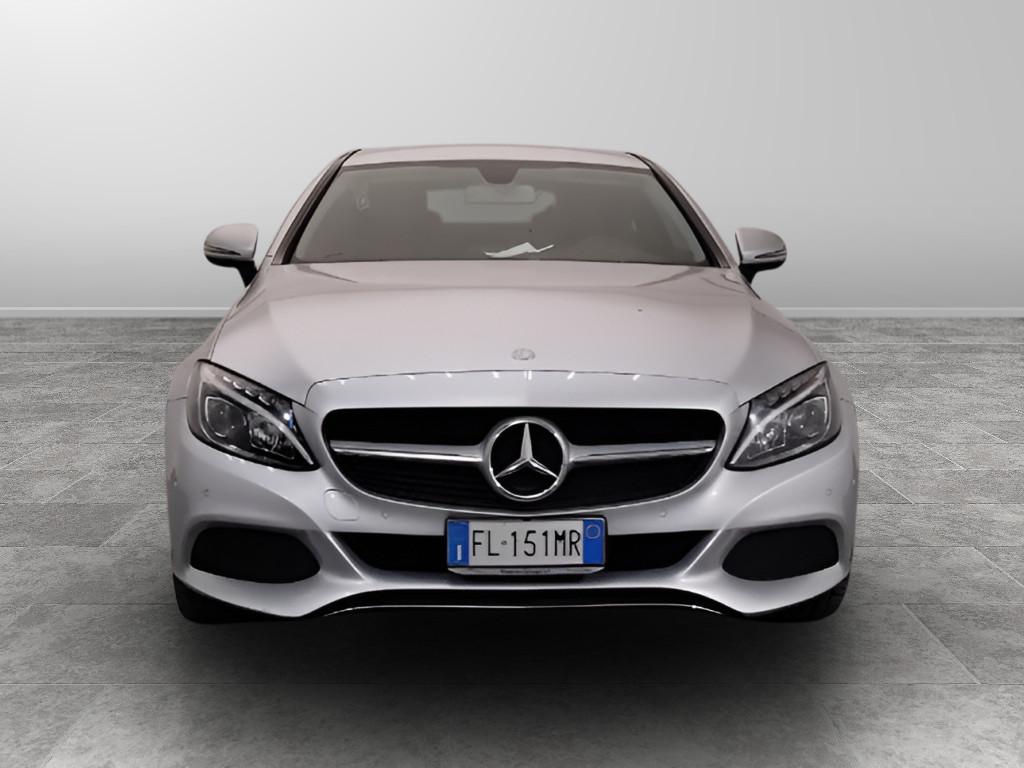 Mercedes-Benz Classe C-C205 2016 Coupe - C Coupe 220 d Premium 4matic auto