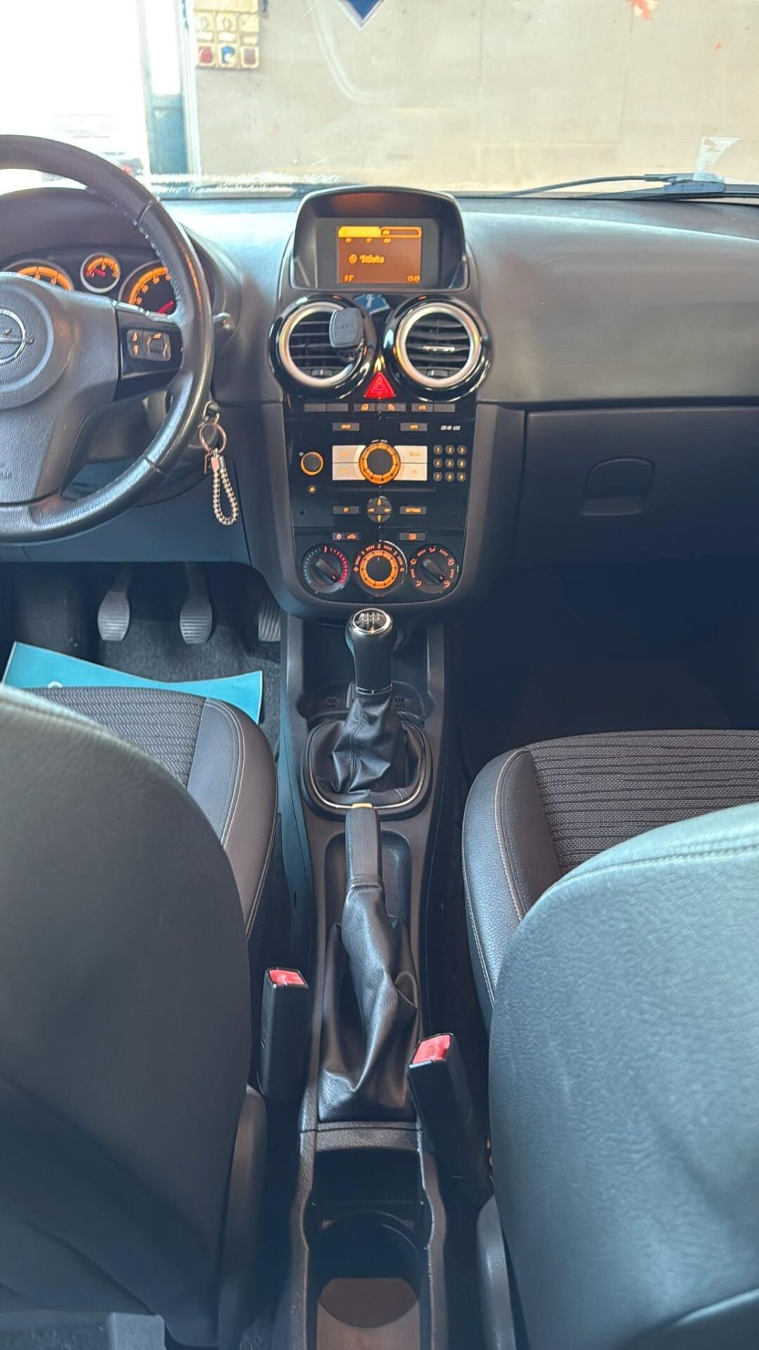 Opel Corsa 1.2 85CV 5 porte GPL-TECH Edition