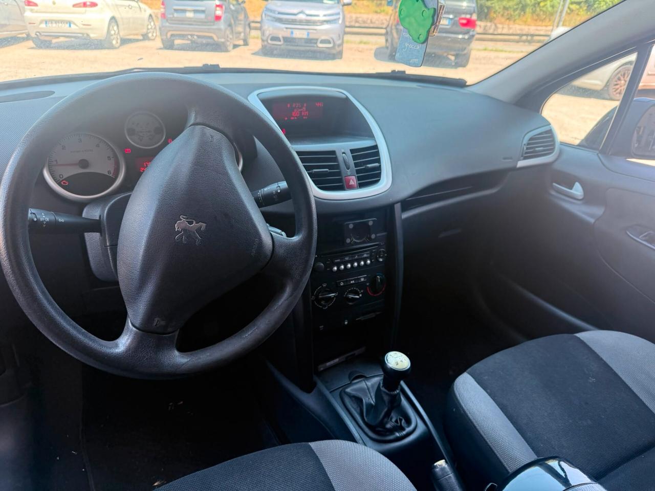 Peugeot 207 1.4 HDi 70CV 5p. ONE Line