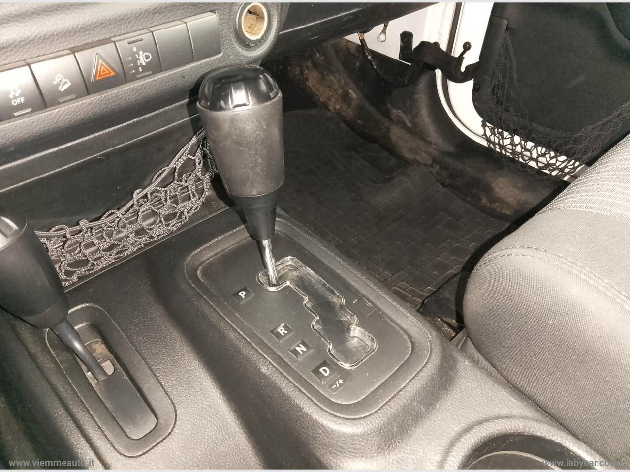 Jeep Wrangler 2.8 CRD DPF Sahara Auto