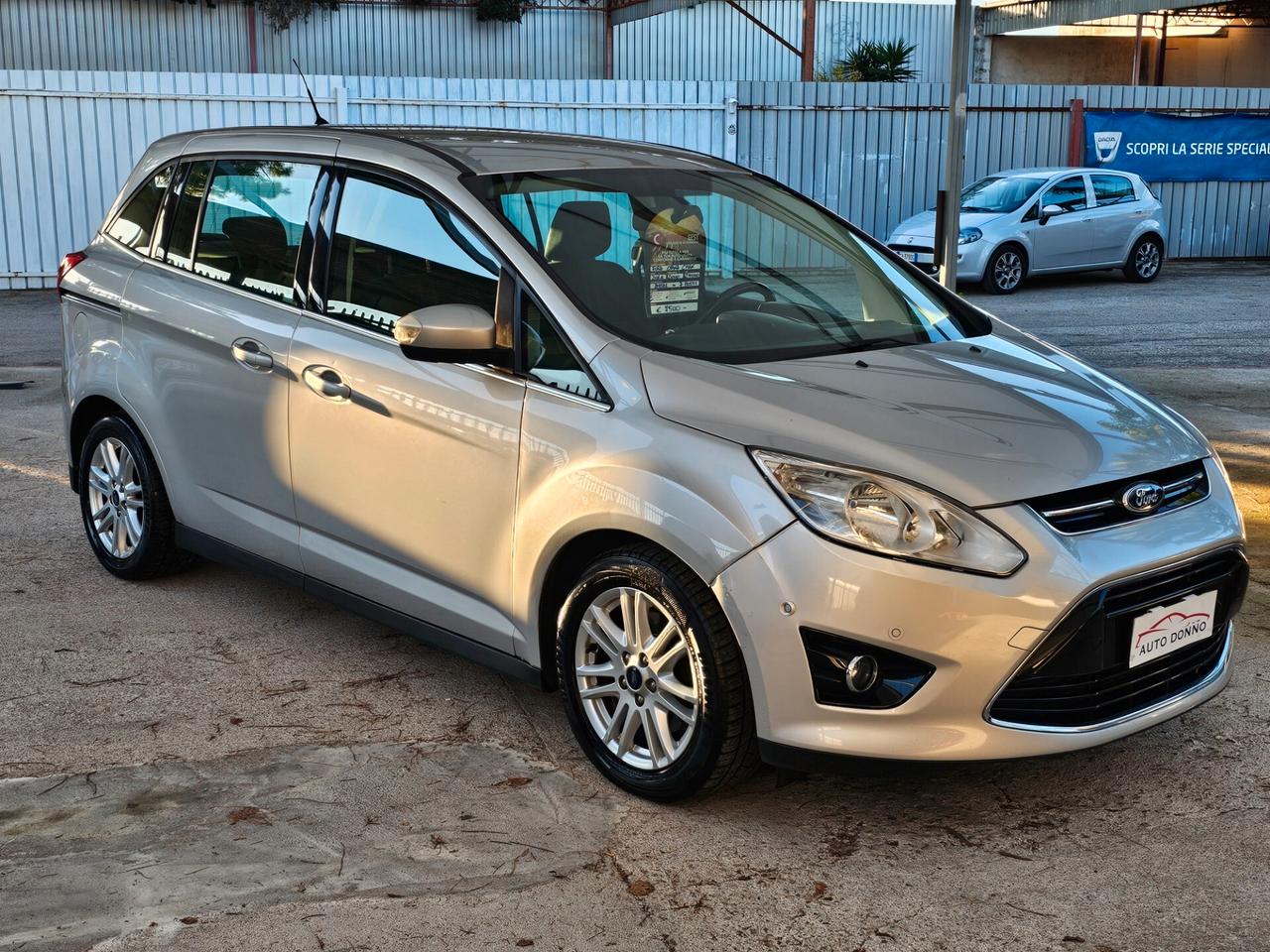 Ford Grand C-Max 2.0 TDCi 115CV Powershift Titanium