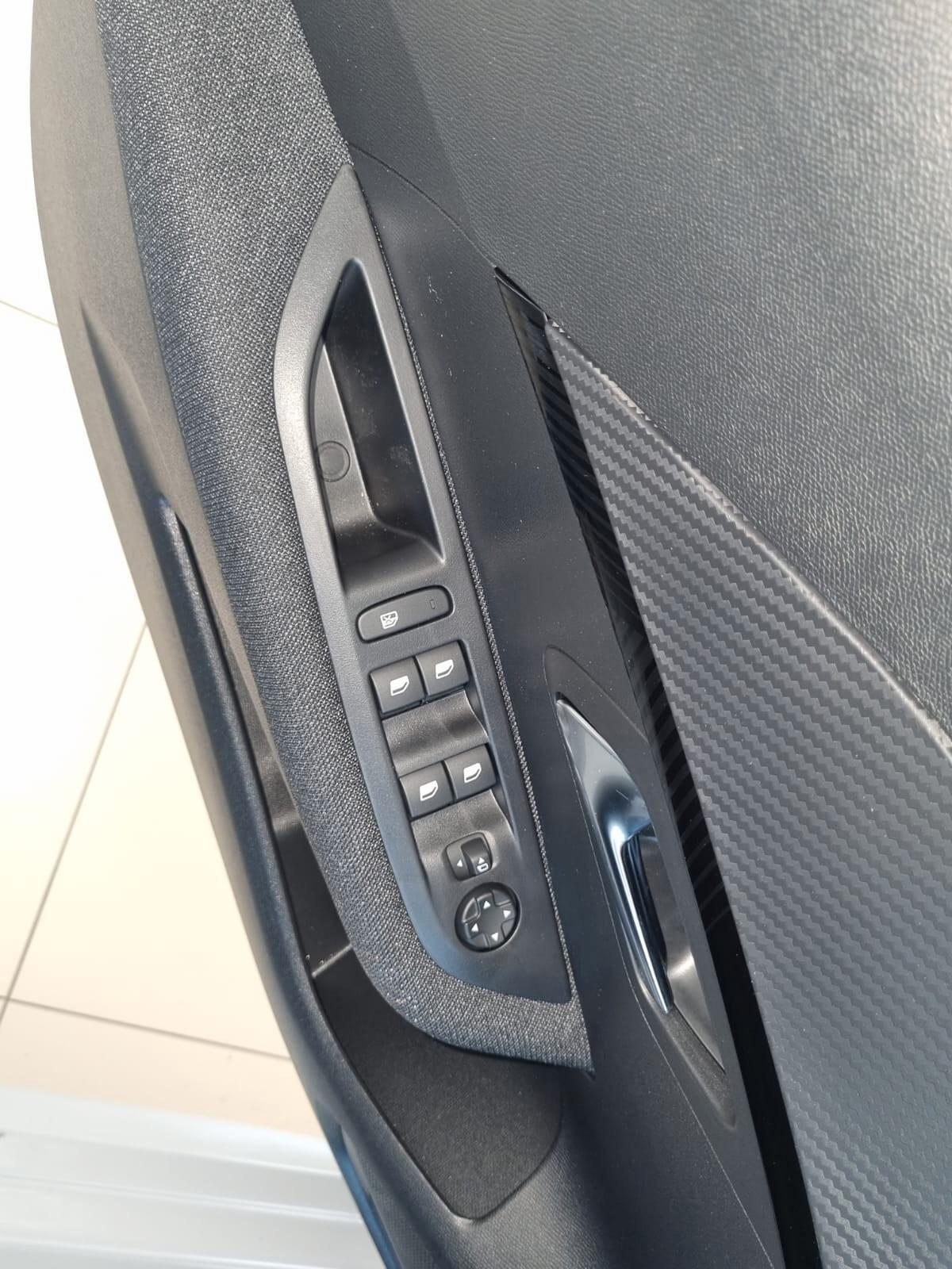 Peugeot 208 EDITION