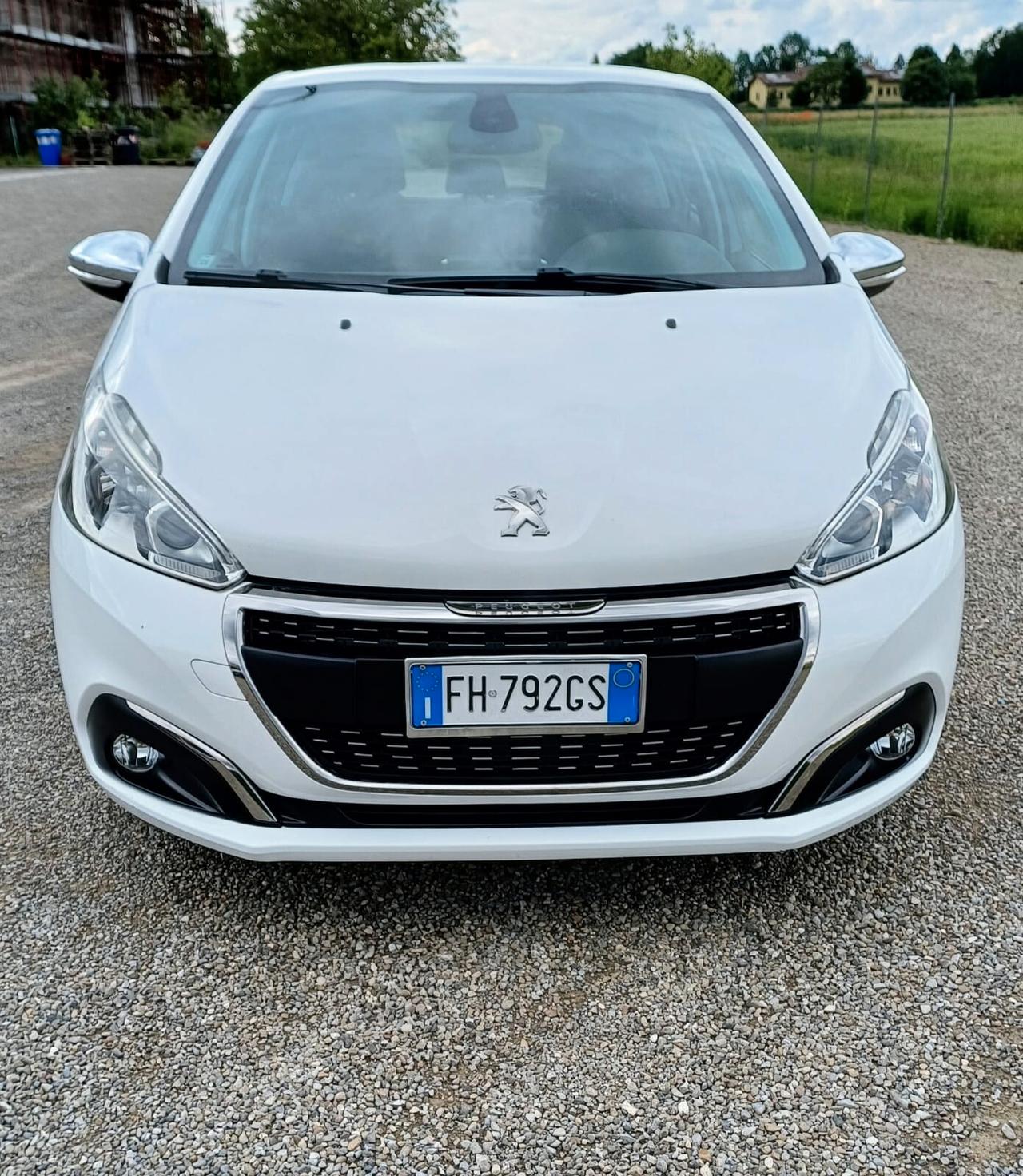 Peugeot 208 PureTech 82 5 porte Allure