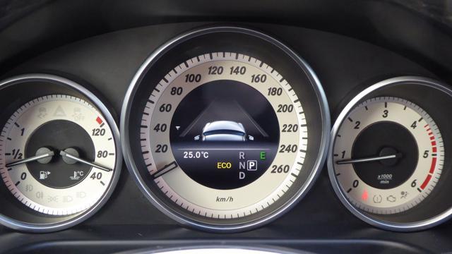 MERCEDES-BENZ E 220 BlueTEC S.W. Automatic Sport