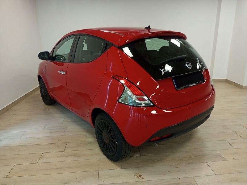 Lancia Ypsilon 3ª serie 1.0 FireFly 5 porte S&S Hybrid Ecochic Silver