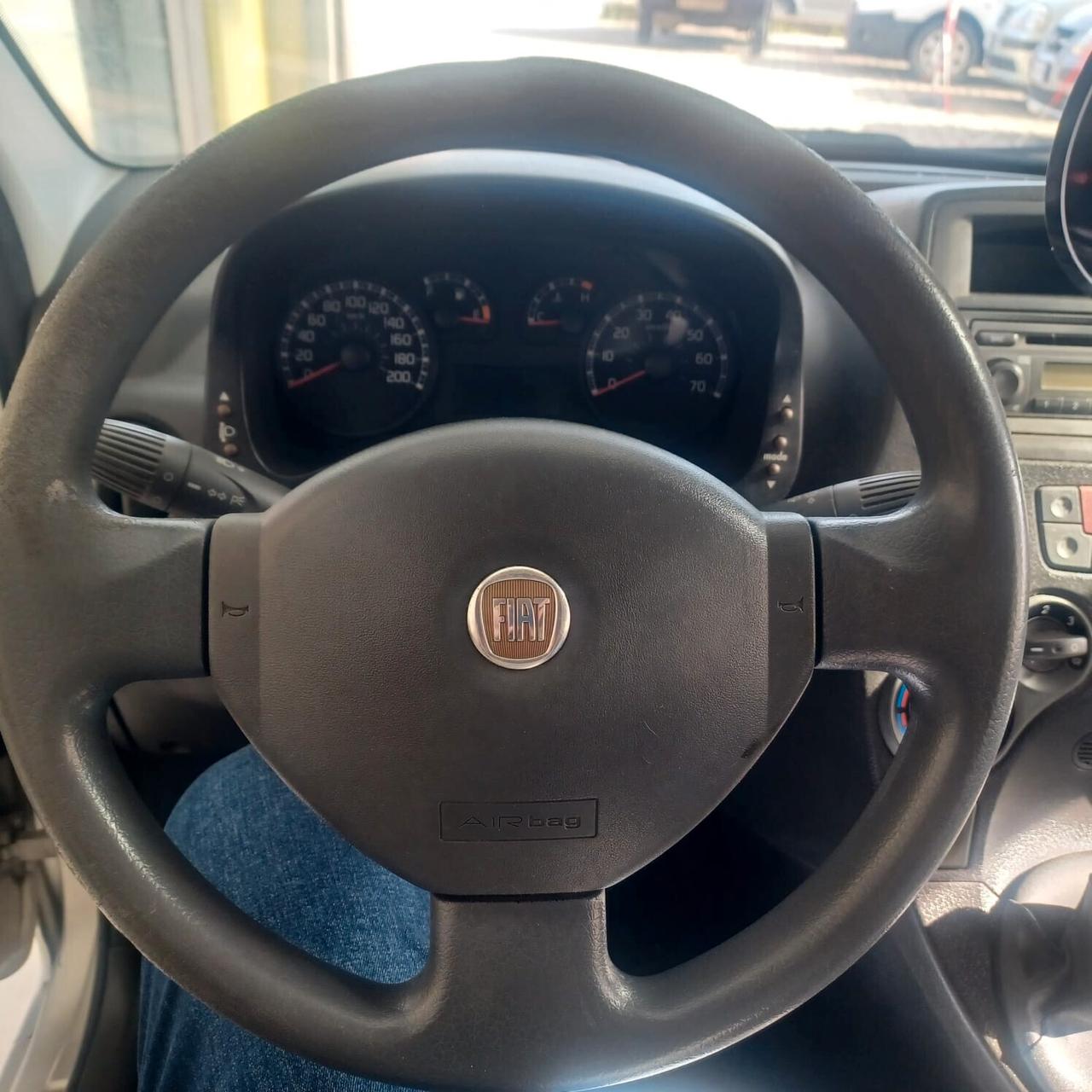 20.000km CON IL MOTORE RIFATTO GARANZIA 12 MESI PANDA 1.2