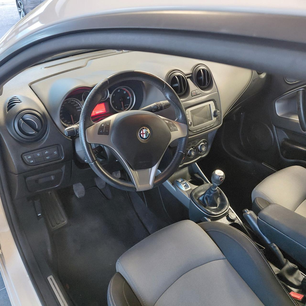 ALFA ROMEO MITO ANNO 2014 DS 1.6 ADATTA NEOPATENTATI KM 160 MILA