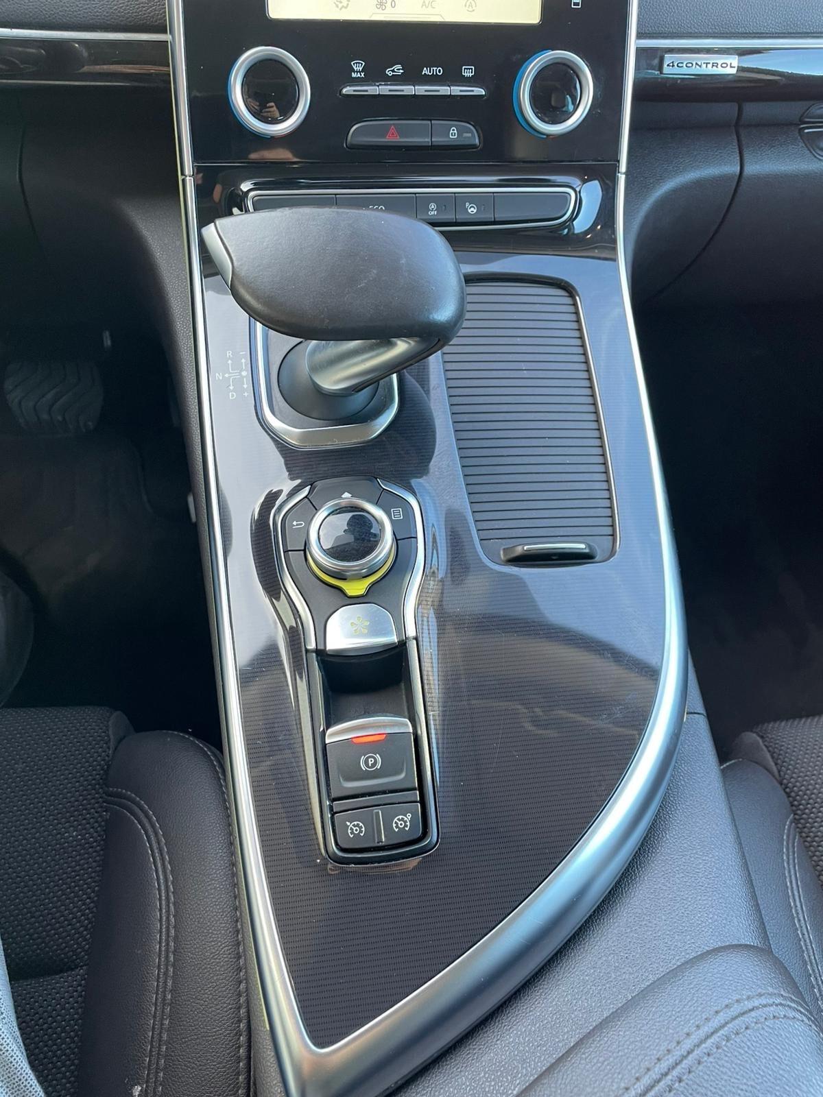 Renault Espace dCi 160CV EDC Energy Initiale Paris 4Control