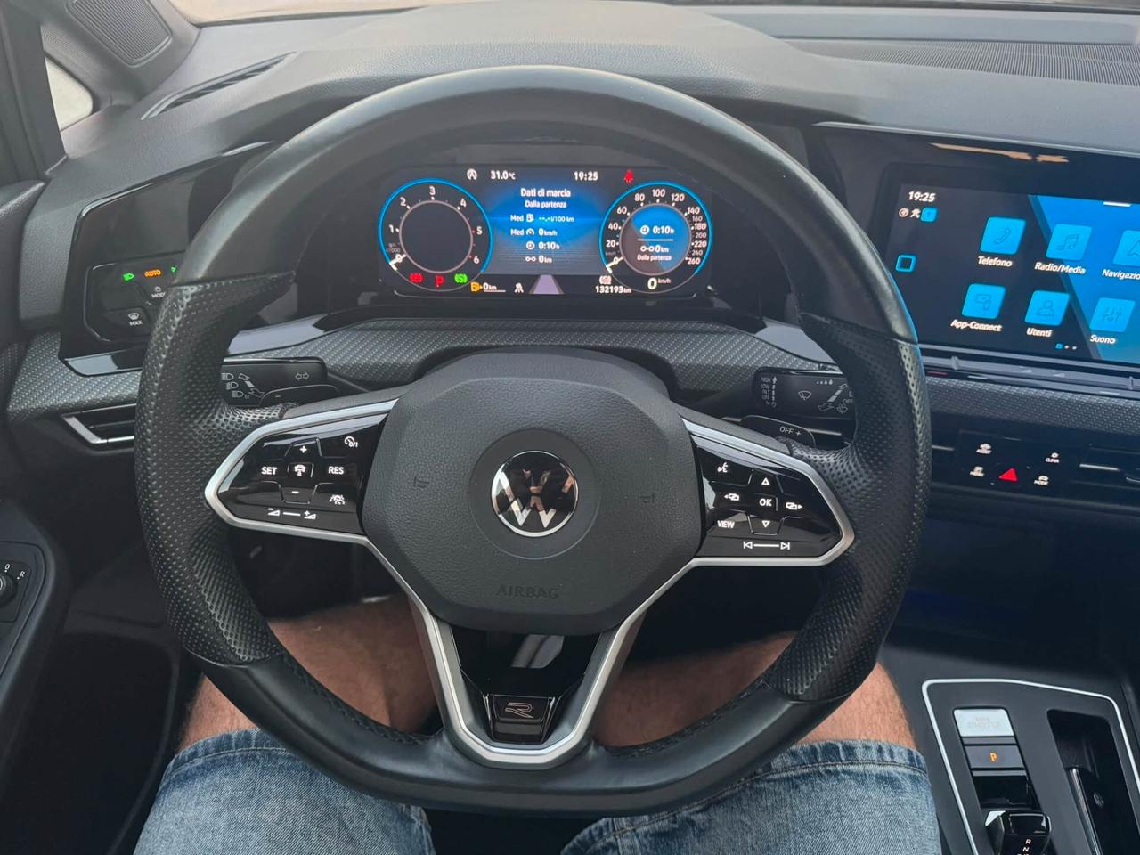 Volkswagen Golf 2.0 TDI 150 CV SCR R-Line