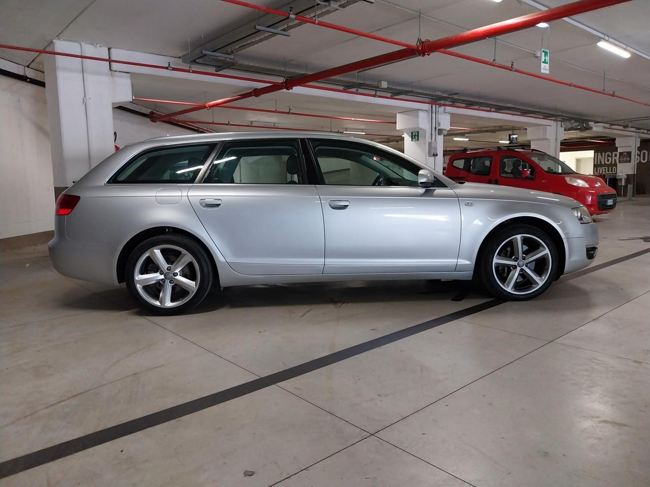 Audi A6 Avant 3.0 V6 TDI quattro tiptronic