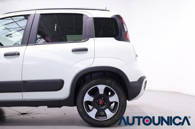 FIAT Panda Cross 1.0 FIREFLY S&S HYBRID NEOPATENTATI