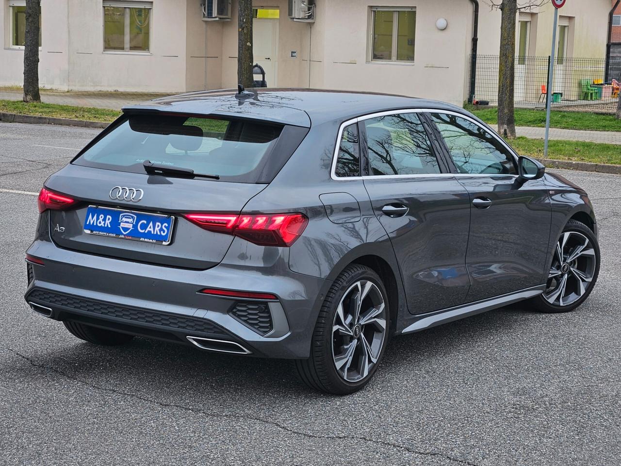 Audi A3 SPB 30 TDI S line Interno/esterno Full Matrix