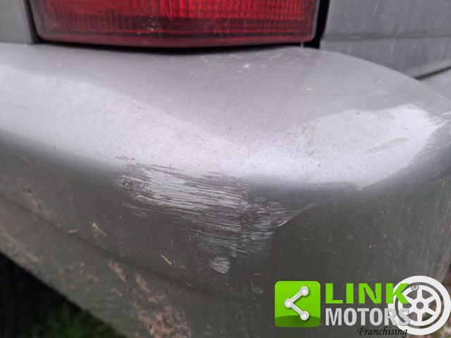 JEEP Cherokee Classic 2.5 TD 4 x4 ben tenuto