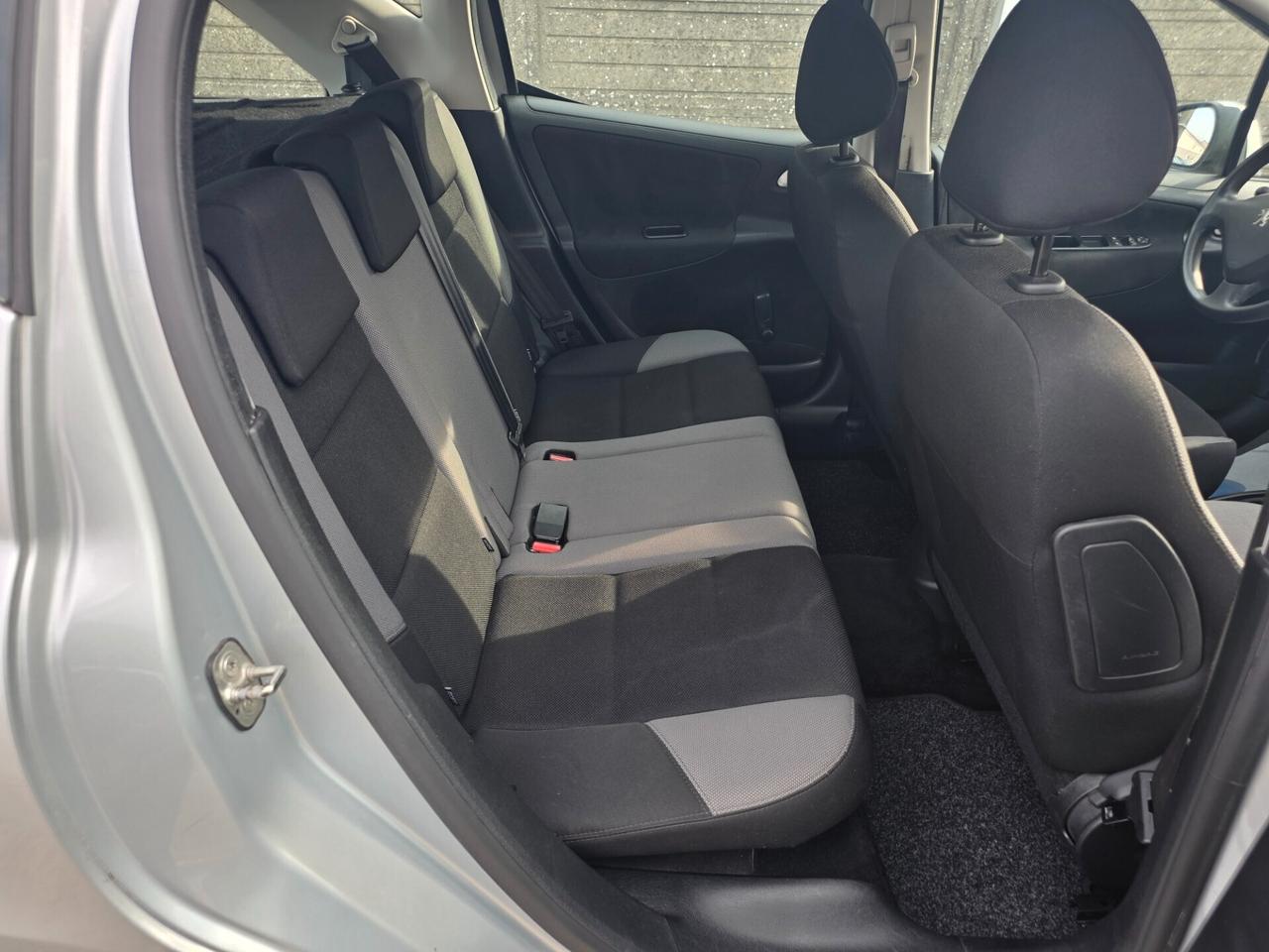 Peugeot 207 1.6 HDi 90CV 5p. XS