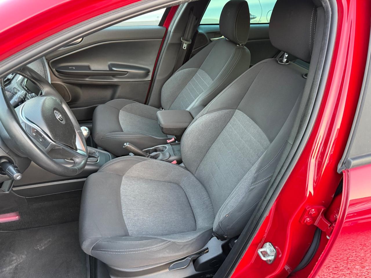 Alfa Romeo Giulietta 1.6 JTDm 120 CV Super Launch Edition