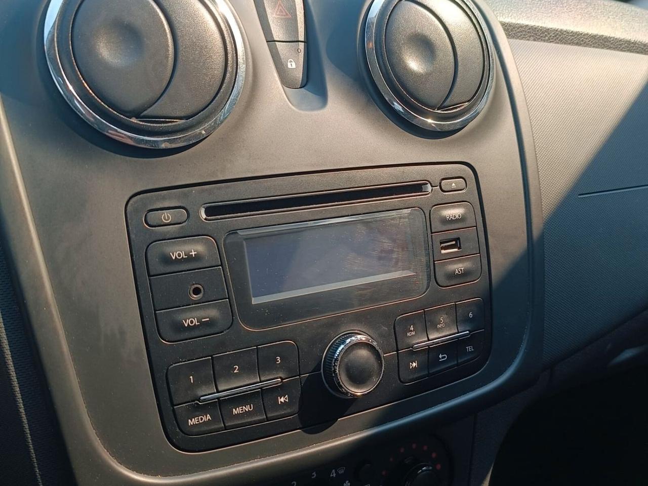 Dacia Sandero 1.2 75CV Ambiance