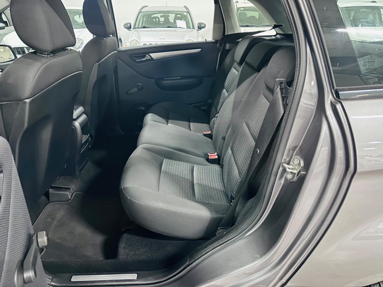 Mercedes-benz B 180 BlueEFFICIENCY Premium