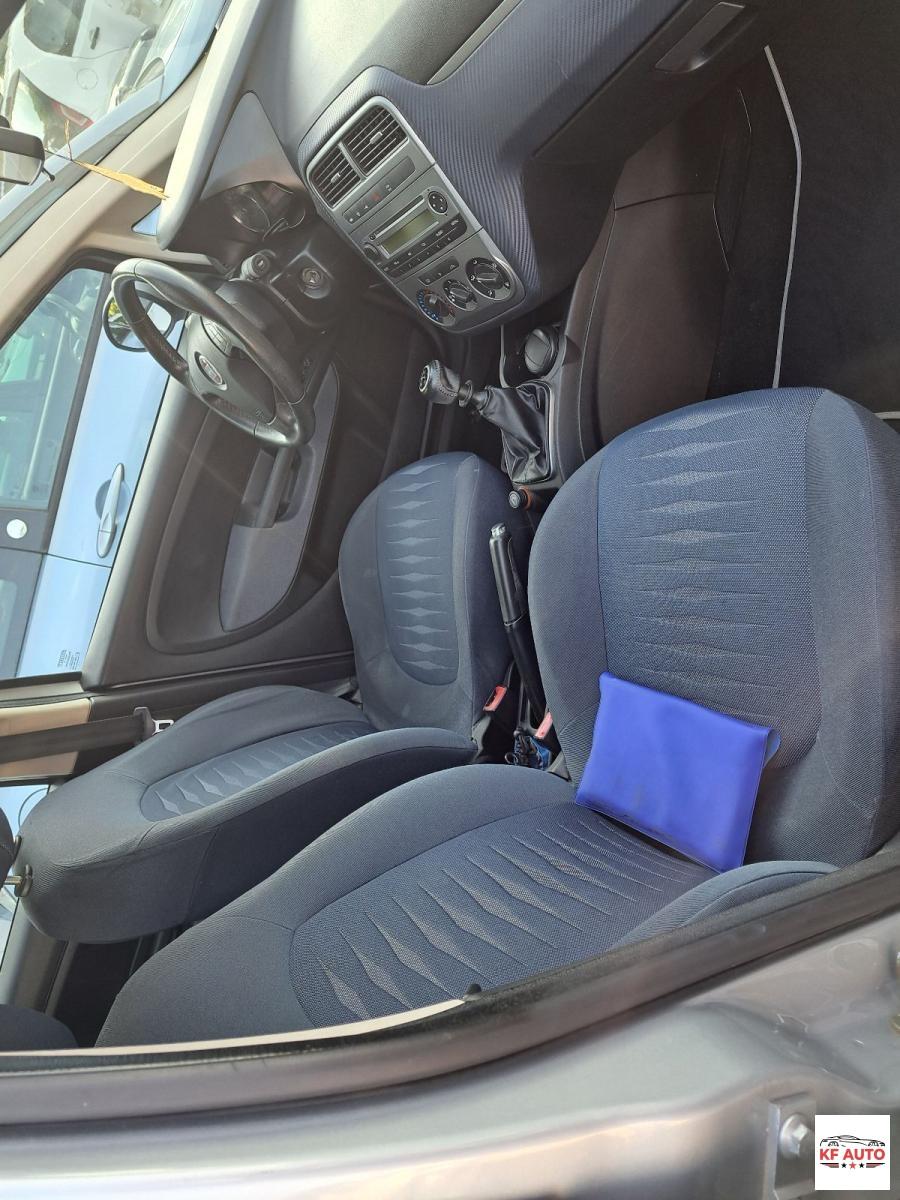 FIAT - Grande Punto Grande 5p 1.4 Dynamic Gpl 77cv