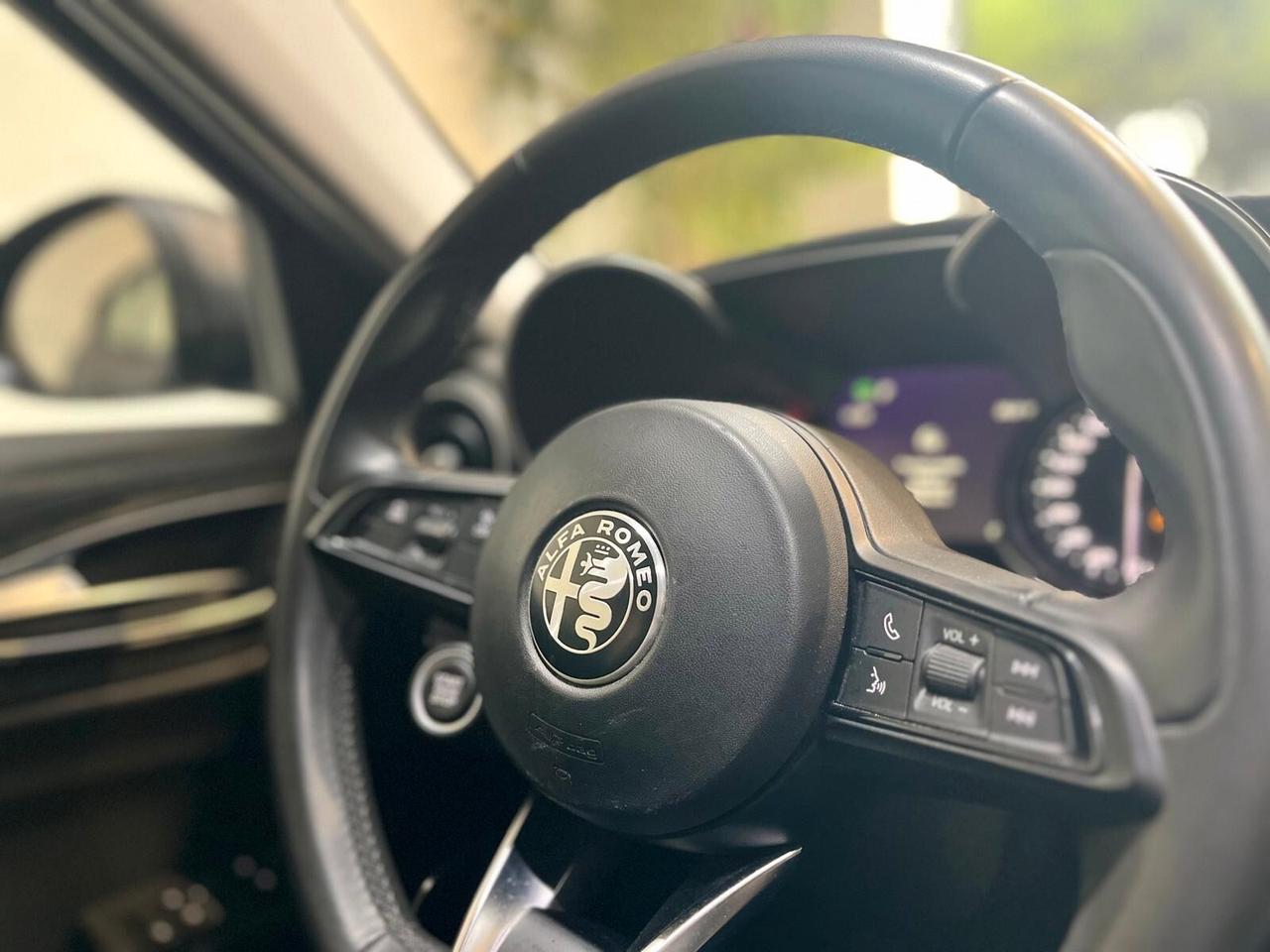 ALFA ROMEO GIULIA 2.2 T AT8 03/2020 64MILAKM UNICOPROPRIETARIO