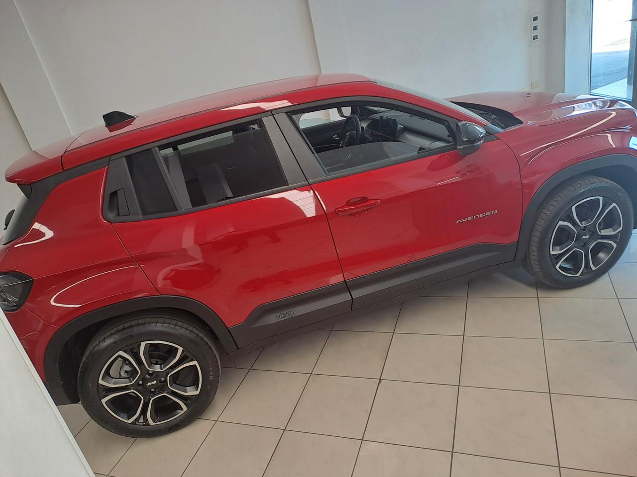 Jeep Avenger 1.2 Turbo 100 CV MHEV Summit
