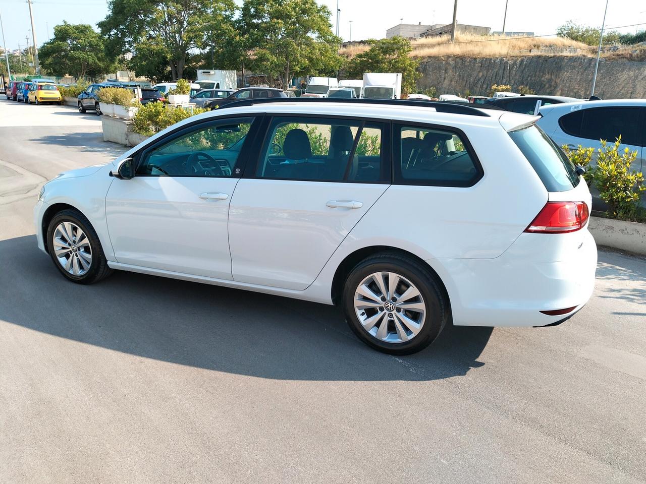 Volkswagen Golf Variant Golf Variant Business 1.6 TDI 105 CV Comfortline BMT