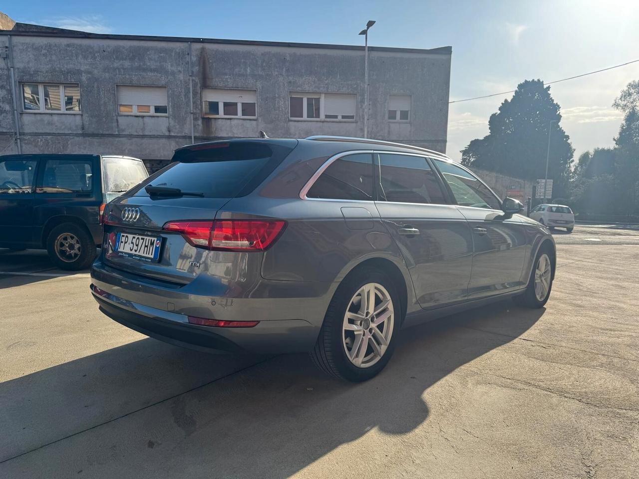 Audi A4 Avant 2.0 TDI 150 CV ultra Business Sport