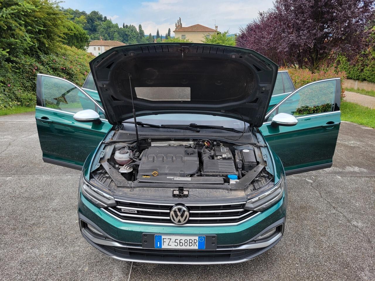 Volkswagen Passat Alltrack 2.0 TDI 190 CV 4MOTION DSG Gancio di traino