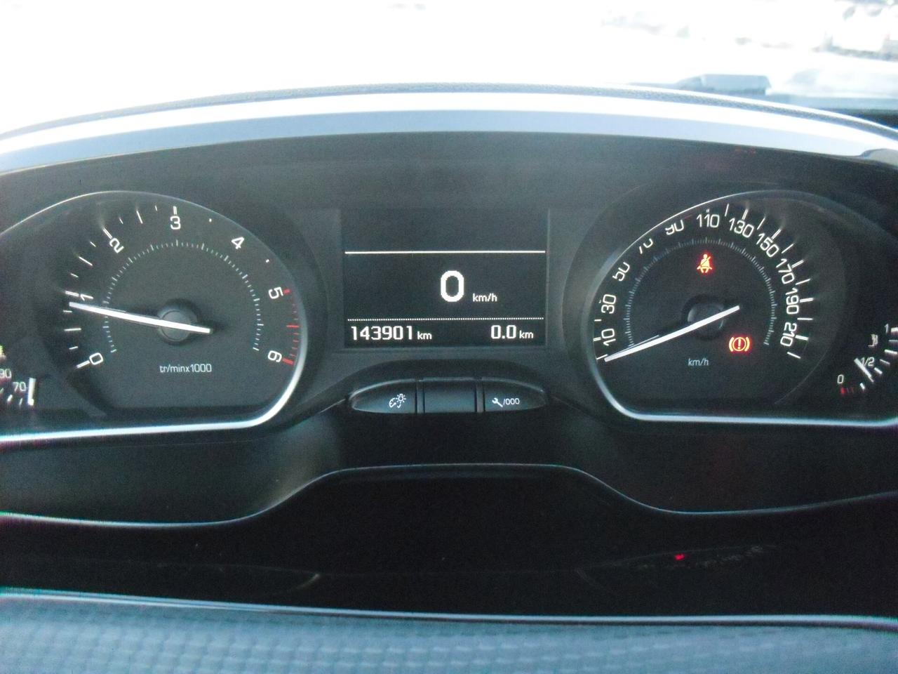 Peugeot 208 BlueHDi 100 5p. GT Line ICE White, FULL OPTIONAL, OTTIME CONDIZIONI!!