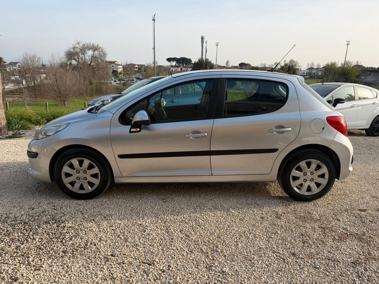 Peugeot 207 SOLO 60.000 KM OK NEOPATENTATI