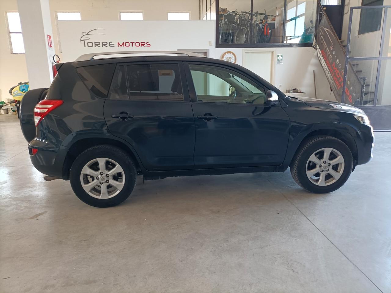 Toyota RAV 4 Crossover 2.2 D-4D 150 CV Lounge 03/2012
