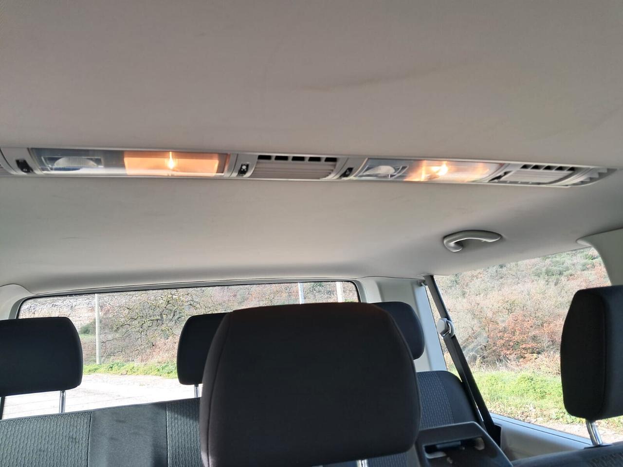 Volkswagen Caravelle 2.0 TDI DSG 9 posti (Iva Esposta)