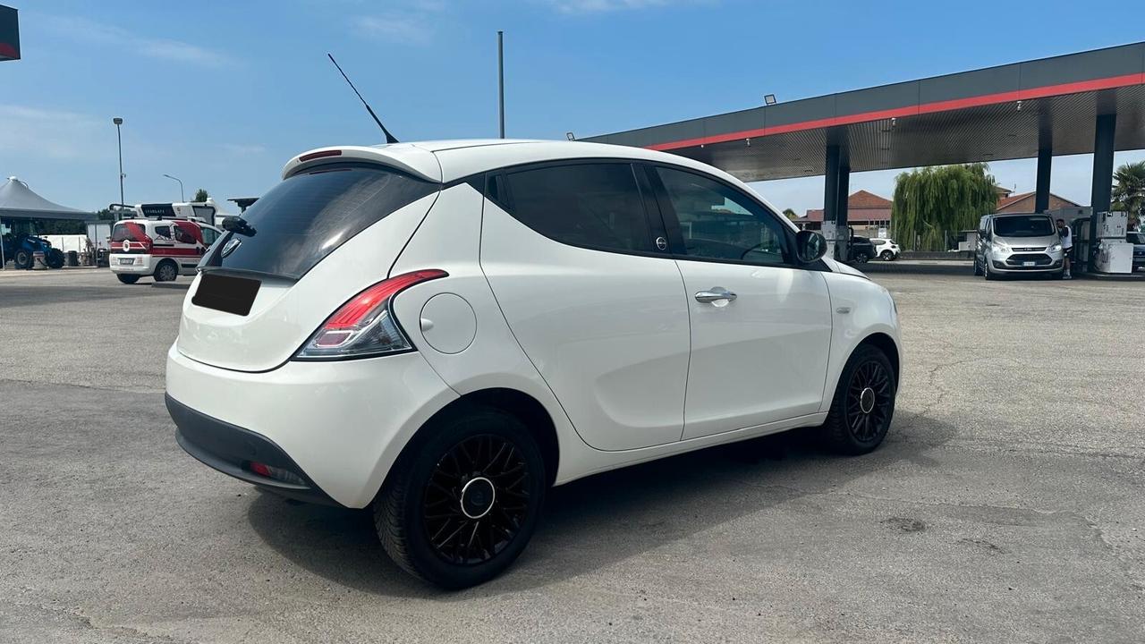 Lancia Ypsilon 1.4 Unyca Ecochic GPL KM CERTIFICATI UNICO PROPRIETARIO