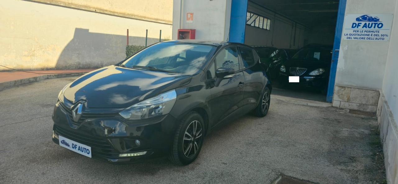 Renault Clio dCi 8V 75 CV 5 porte Duel2