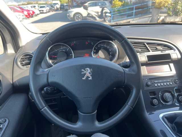 Peugeot 3008 1.6 HDi 115CV Access