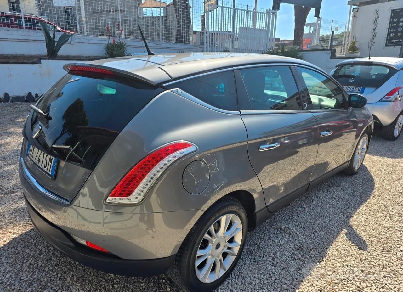 Lancia Delta 1.6 MJT DPF Selectronic Oro