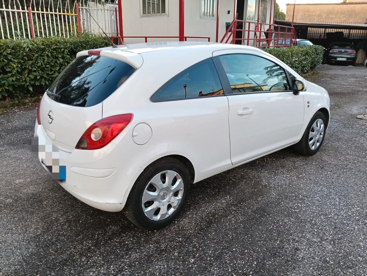 Opel Corsa 1.2 80CV 3 porte GPL-TECH Edition