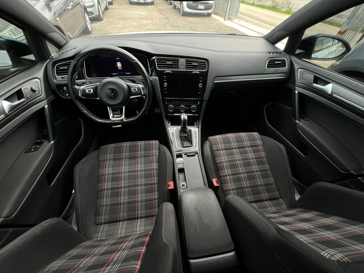 Volkswagen Golf GTI Performance 2.0 245 CV TSI DSG 5p. BMT