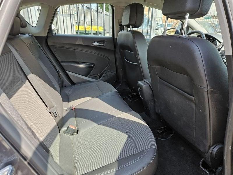 Opel Astra Astra 5p 1.4 turbo Cosmo