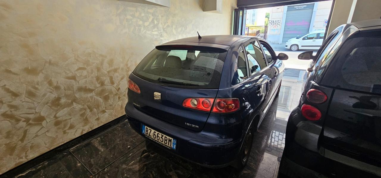 Seat Ibiza 1.2 12V 5p. Stella