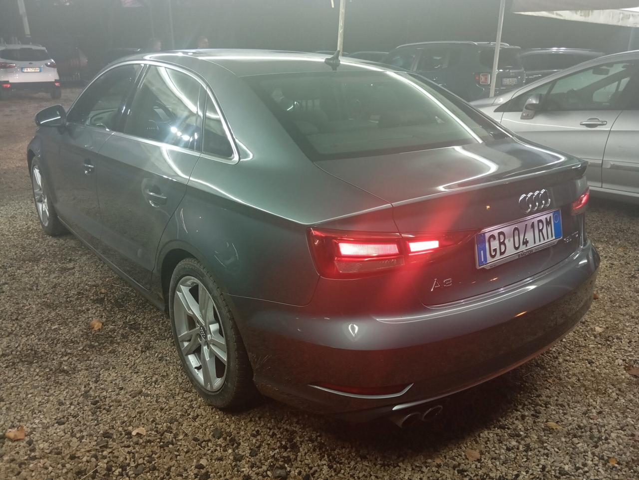 Audi A3 Sedan 35 TDI S tronic Business